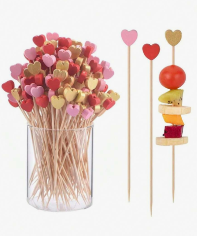 Palillos de cóctel de bambú con forma de corazón